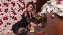 Cloeh Vault Classy Girl Masturbating For Camera
