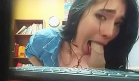 Beautiful Filipina shows her sexy body on cam