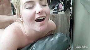 Blonde amateur teen gets het pussy rammed hard