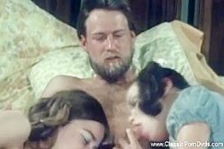 Double Blowjob From Two Hot Retro Teens Feeling Arousing