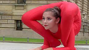 Flexible Statue In Front Of The Court – Watch4Fetish