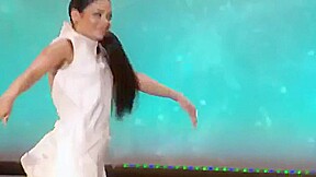 Vanessa Hudgens – ”So you Think you can Dance” s14e01