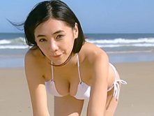 Kurashina Kana – White Bikini