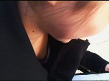 Japanese street cam downblouse video catches some nice tits