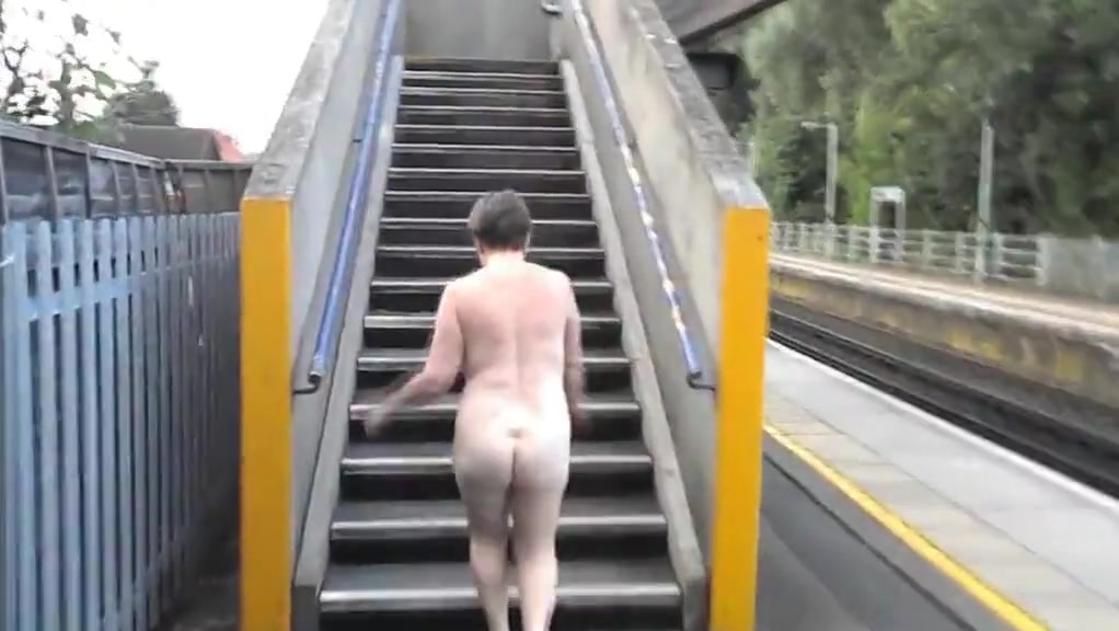 Small titted milf suzy naked bridge walk.
