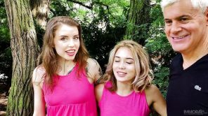 Hot Mff Threesome With Horny Teens